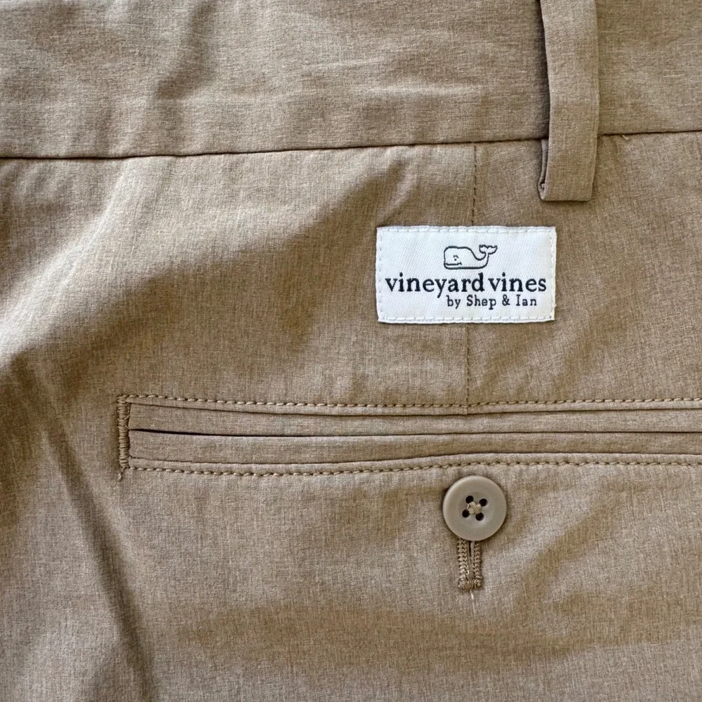 Vineyard Vines 52XB 9.5